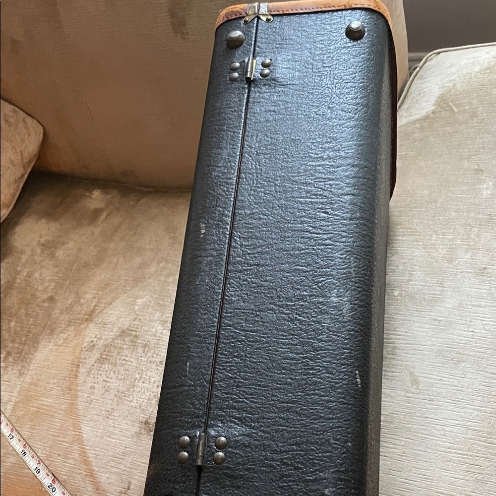 VINTAGE PRODUCT OF WARREN Suitcase 🧳 - Picture 11 of 15